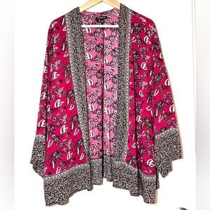 Torrid Pink & Black Floral Border Print Kimono Cardigan - OS Edgy Boho Paisley